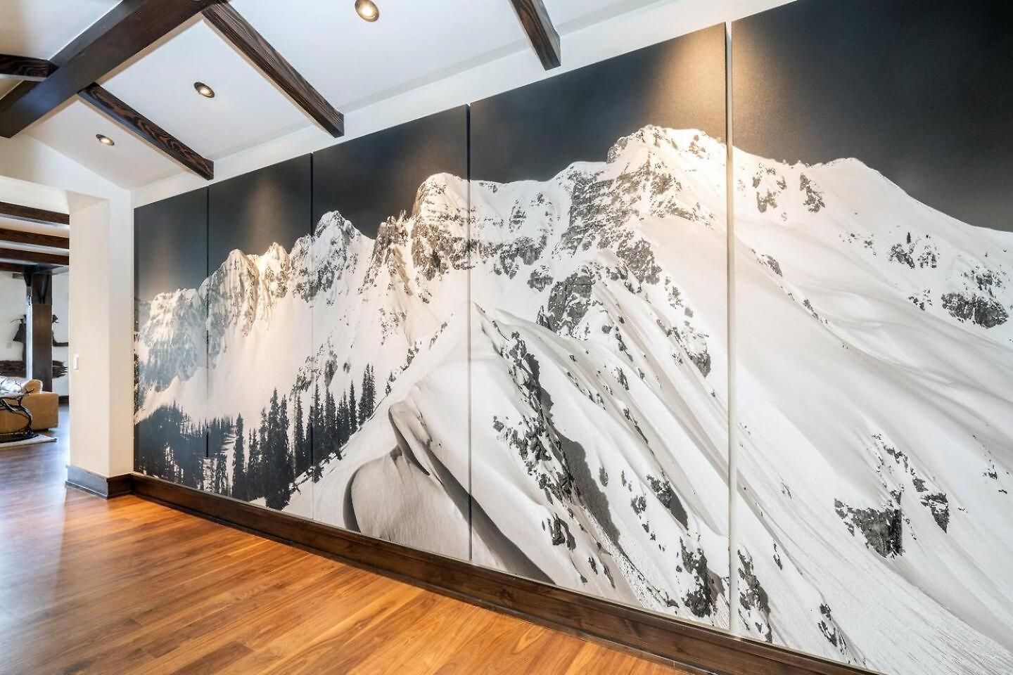 Apartment Elegant 4-bedroom Penthouse Above Mountain Village Telluride