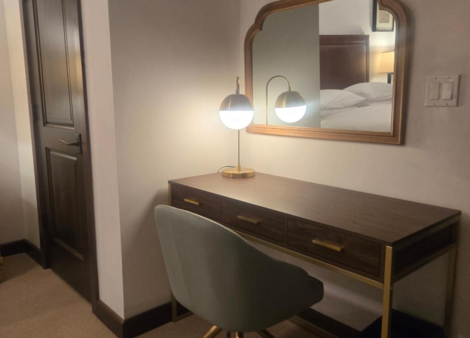 Luxury At A 5 Star At The Heart Of Mountain Village - *