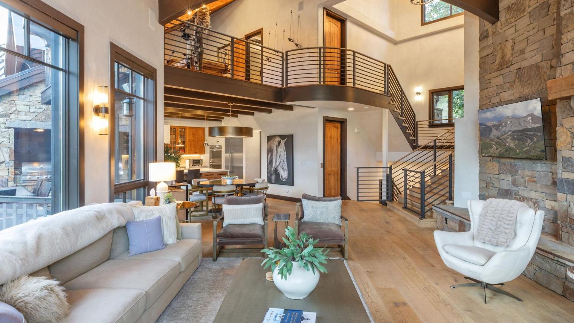 Villa Vista Haus At Country Club - Private Golf And Retreat! *