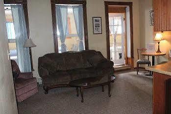 Hotel Smedleys Suites 2*