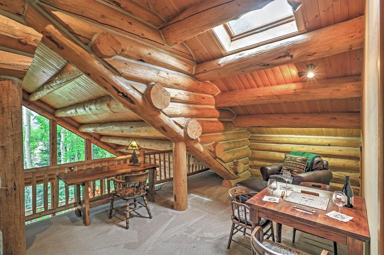 Holiday home Ski-in/ski-out W/ Deck & Hot Tub! Telluride