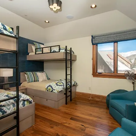 Lorian 4 True Ski-In Ski-Out Resort Condo 4Bd 3.5Ba - Sleeps 12 *