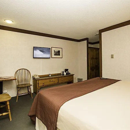 Mountainside Hotel