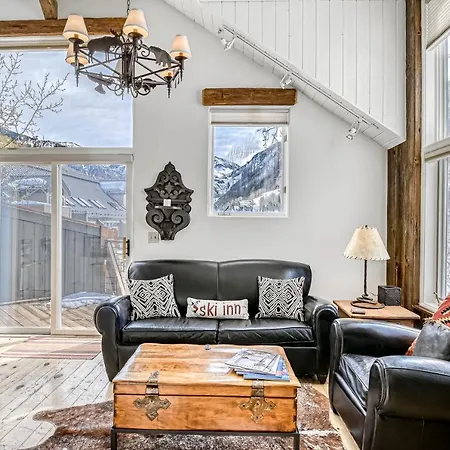 Double Diamond Ski-in/ski-out Apartment *