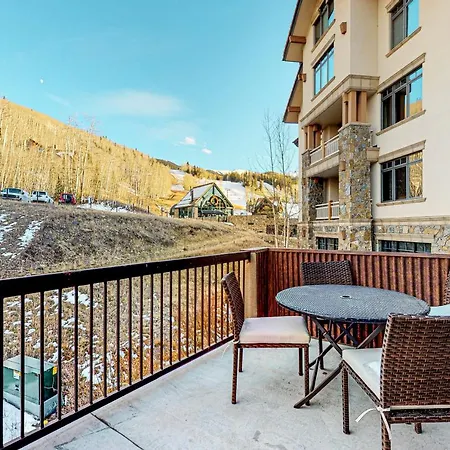 Le Chamonix - Mont Blanc Hotel