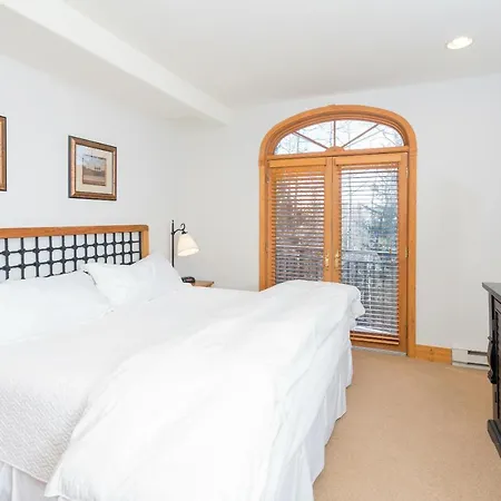 Hotel Bear Creek 303c *