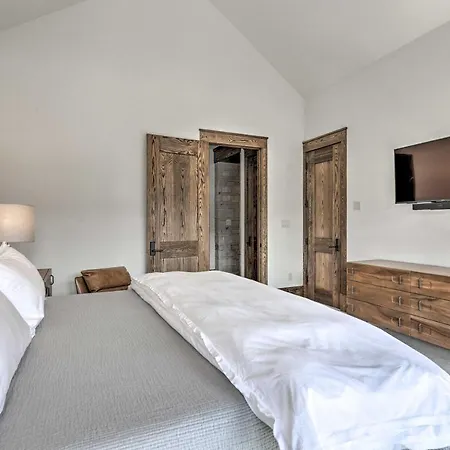 Luxurious Ski-in/ski-out Penthouse! *