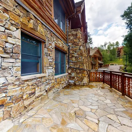 Mountain Apartment