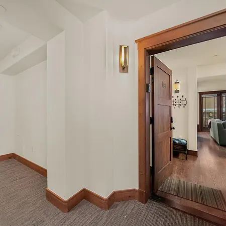 Ballard 203 Downtown Condo Postcard Views - 2Bd 2.5Ba Sleeps 4 Apartment