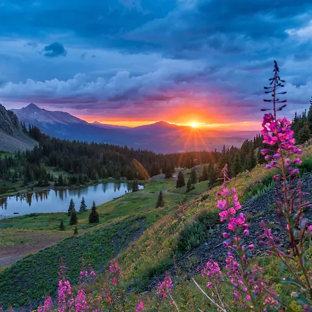 Fairmont Heritage Place, Franz Klammer * Telluride