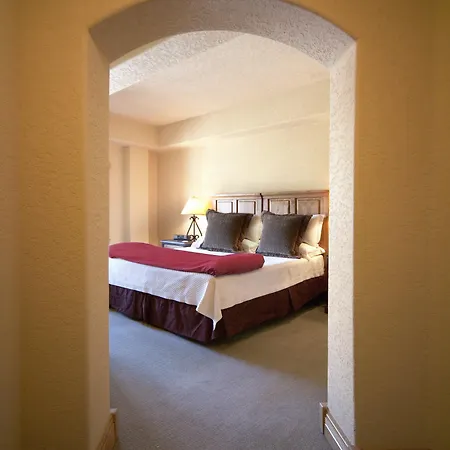 Fairmont Heritage Place, Franz Klammer Lodge *