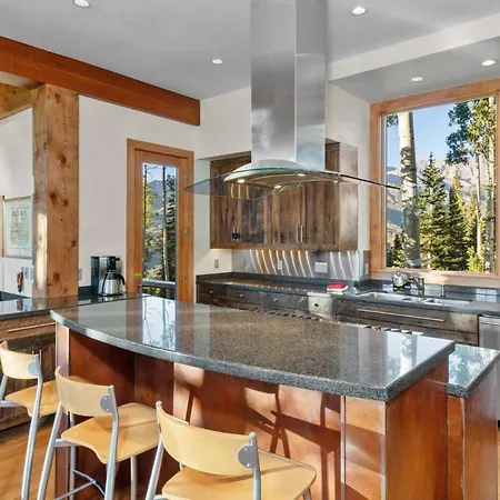 Canyon View Circle 70 ~ Canyon View Retreat Telluride