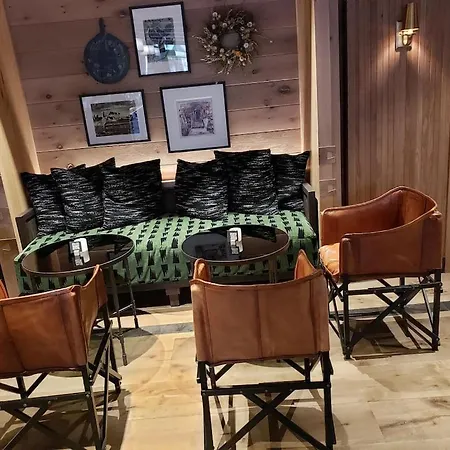 Luxury At A 5 Star At The Heart Of Mountain Village - Apartment *