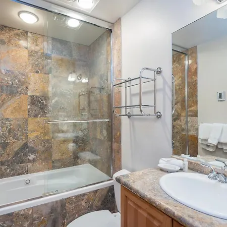 Bear Creek 206 Apartment *