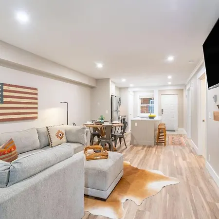 Fall Line 108 Apartment *