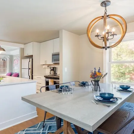 Stylish Convenience! Short Walk To Lifts, Gondola, Main St, Fall Line 210 Telluride