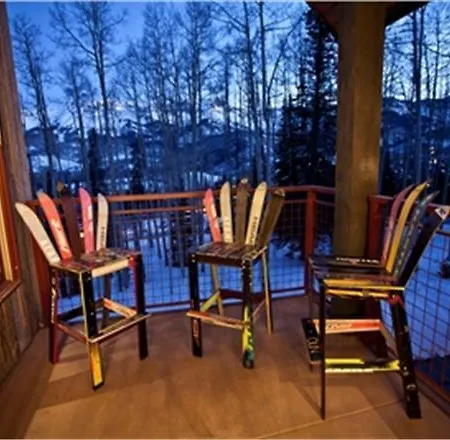 Trails Edge Apartment
