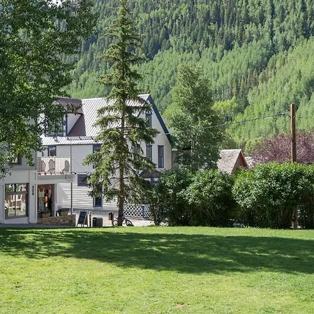 Apartment Style & Location! Steps To Gondola, Main Street, River *
