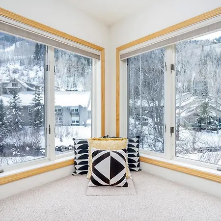 Apartment Modern Comfort On River Trail - Mountain Views, Hot Tub *