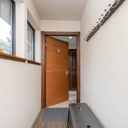 Apartment Big & Bright Hidden Gem With Garage, Hot Tub, Lux Kitchen