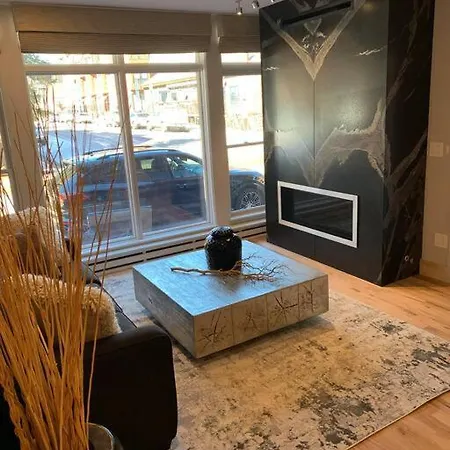Luxurious1br In Town And Steps To The Gondola Holiday home