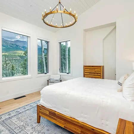 Overlook House Holiday home *