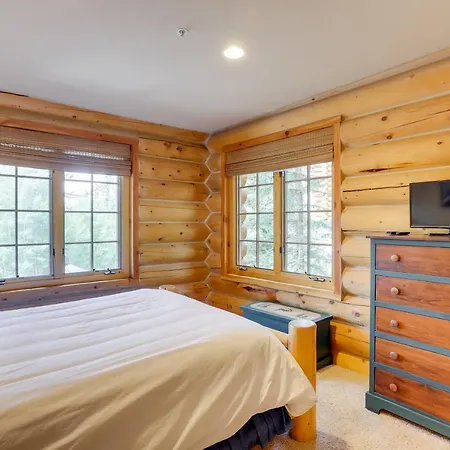 Ski-in/ski-out Mountain Village W/ Hot Tub! Telluride