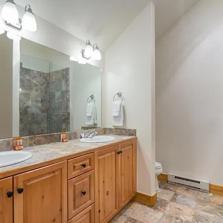 Bear Creek 409 By Alpine Telluride