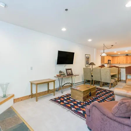 Apartment Bear Creek 110a *