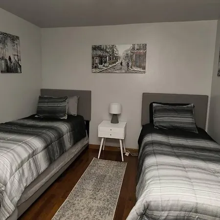 Apartment In/ski Out; On Town Free Bus Loop, Hot Tub! *