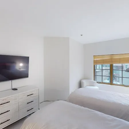 Apartment Westermere 212 - Westermere Core