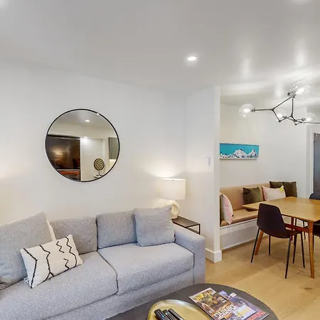 Apartment Muscatel #10 *