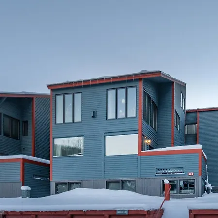 Renovated Close To Lift 7 And The Grocery Store Holiday home