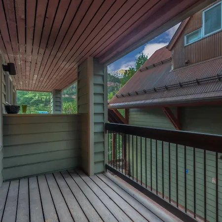 Holiday home Cozy Steps To Coonskin Lift