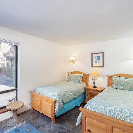 Holiday home With Great Access And Heated Garage Telluride