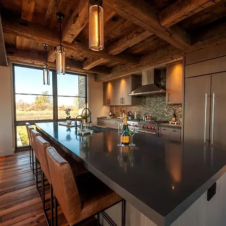 Silverpick Ranch - Adventure & Luxury In *