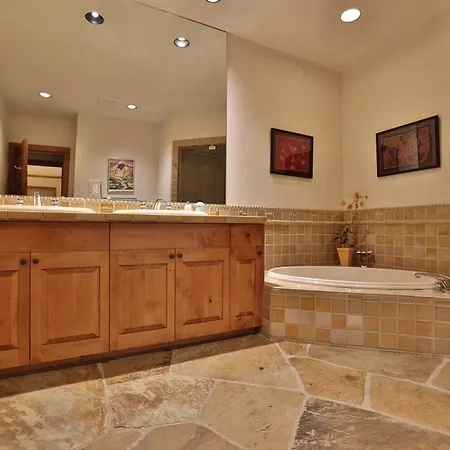 Mountain Village Marvel W/ Hot Tub & Gym! Holiday home Telluride