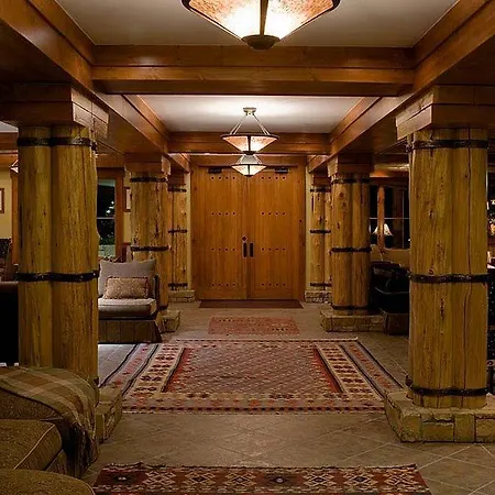 Hotel At Lost Creek 4*