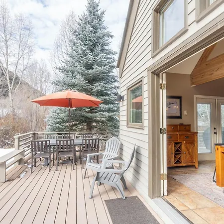 Apartment Huge Riverfront Deck, Walk Everywhere - Viking 100a