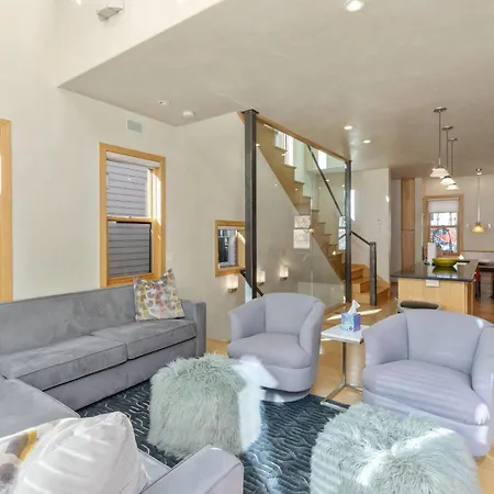 West Pacific Ave 320 ~ Pacifico Holiday home