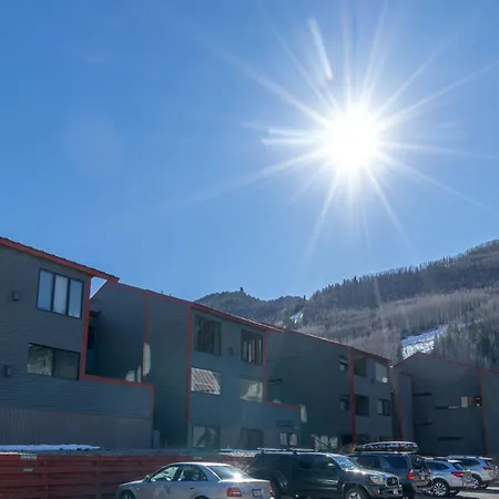Spacious 3 Bedroom Easy Walk To Grocery Store And Chairlift 7 Holiday home *