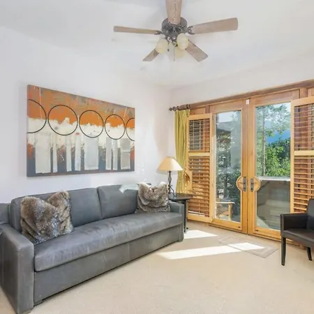Incredible 3br Ski In Out With Views Telluride