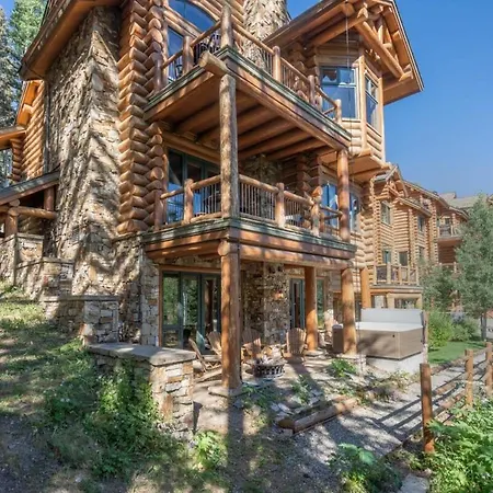 Incredible 3br Ski In Out With Views Holiday home