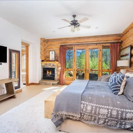 Incredible 3br Ski In Out With Views Holiday home