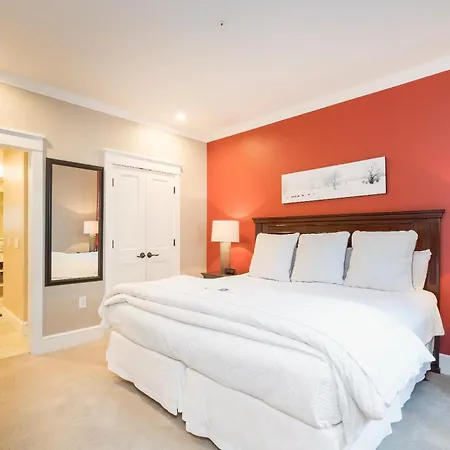 River Club 108 By Alpine Apartment *