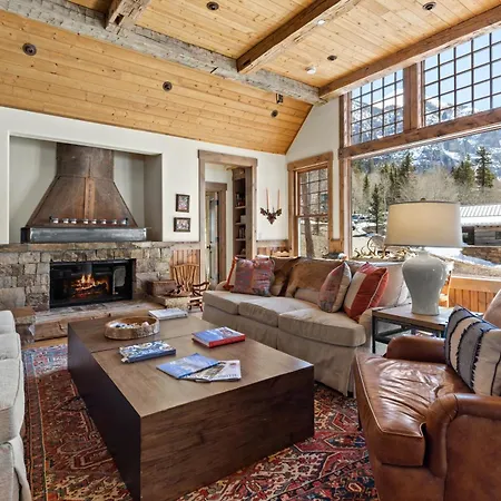 Holiday home Riverside House With Mountain Views *