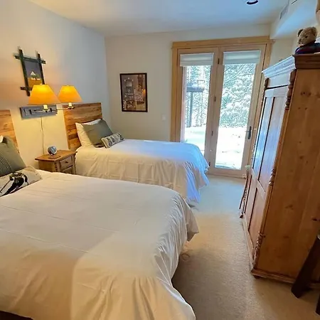 Prospect Creek Cabin