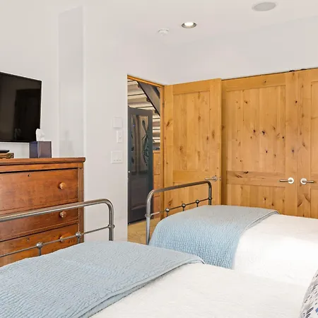 Holiday home Owl Meadows *