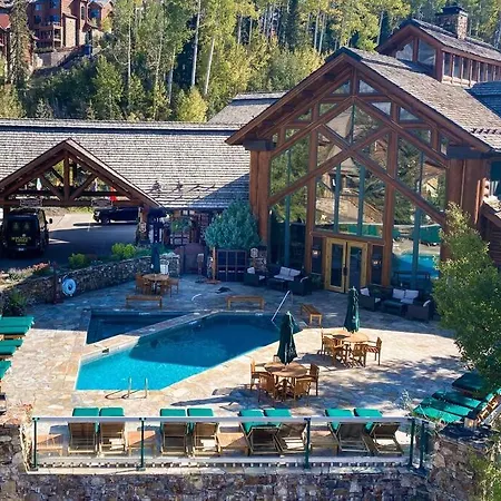 Holiday home 2 Bedroom Condominium - Luxury Skiin And Out - On River To