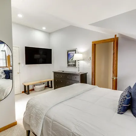 Condo: Walk To Lift, Bear Creek, & More!